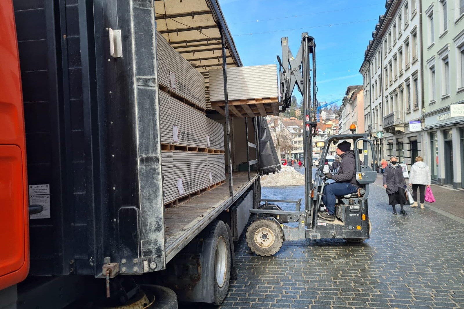 PHOTO-2026-04-11-17-10-47_3zu2